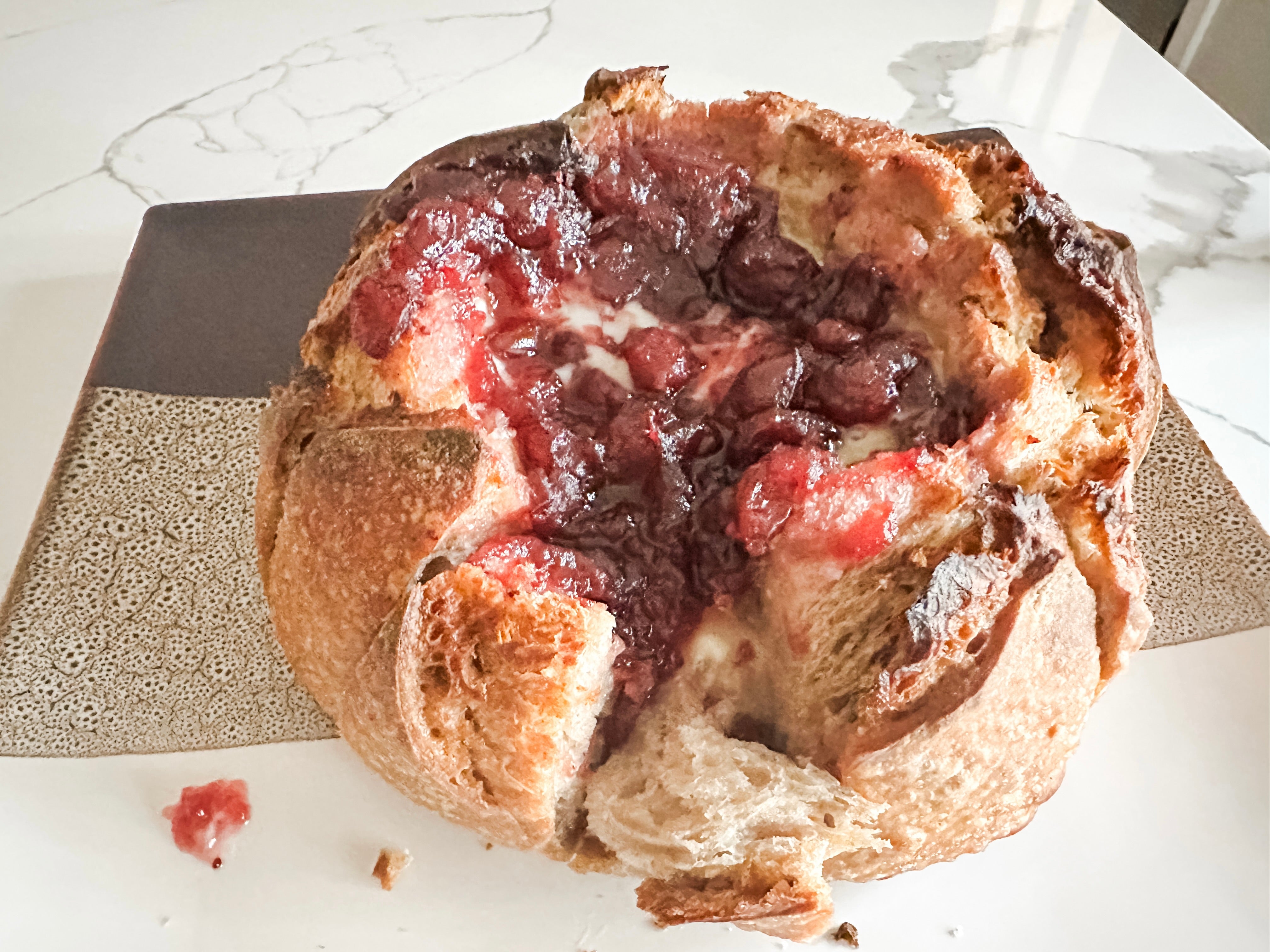 Baked Brie and Cranberry Sauce in Sourdough: The Ultimate Holiday Appetizer